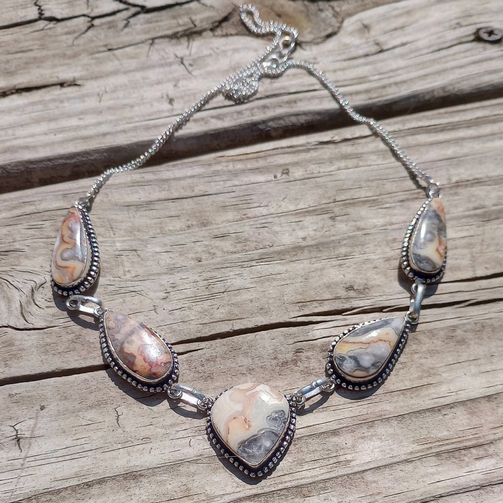 🪶 Beautiful Crazy Lace Agate multi gemstone statement necklace
